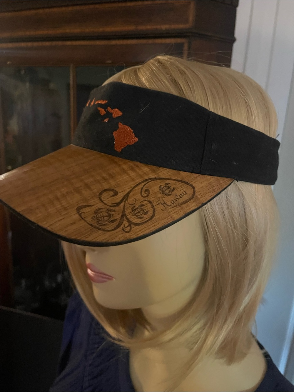 Black and Wood Hawaii Visor Hat
